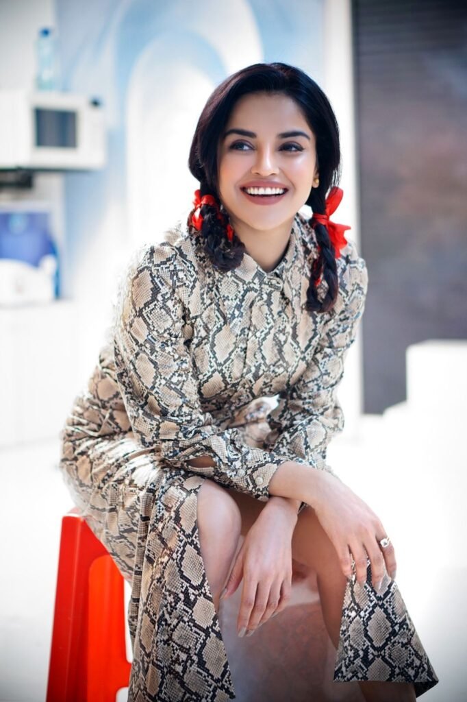 Pia Bajpiee Pens Down a beautiful Poem on her Hometown Evoking Emotions from Fans